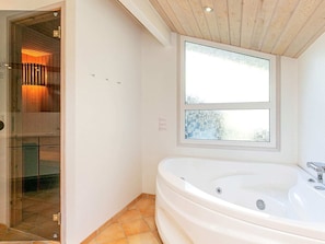 House | Spa treatment