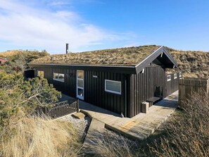 Exterior - 6 Person Holiday Home in Saltum (Saltum)