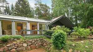 Exterior - Spacious Holiday Home in Sikleborg With Roofed Terrace (Silkeborg)