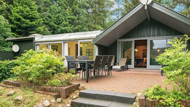 Exterior - Spacious Holiday Home in Sikleborg With Roofed Terrace (Silkeborg)