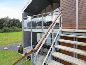 Apartment | Terrace/patio