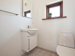 Bathroom - Luxurious Holiday Home in Vaeggerlose With Swimming Pool (Idestrup)