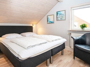 House | 2 bedrooms, bed sheets