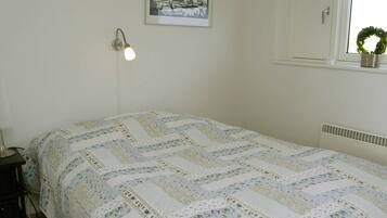 3 Schlafzimmer, Babybetten