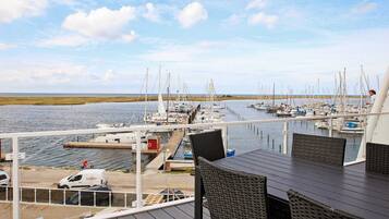Apartment | Water view