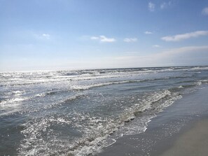 A beach with waves and a clear sky. - 4 Star Holiday Home in Hals (Hals)