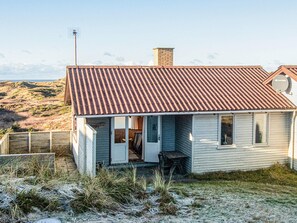 House | Water view
