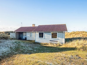 House | Water view