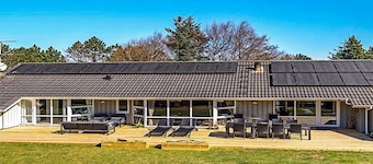 10 Person Holiday Home in Blavand