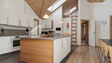 House | Private kitchen | Highchair