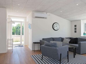 独立别墅 | 起居区