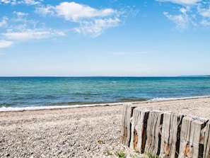 House | Water view - 5 Person Holiday Home in Juelsminde (Juelsminde)