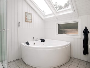 Spa treatment - 8 Person Holiday Home in Blavand (Blavand)