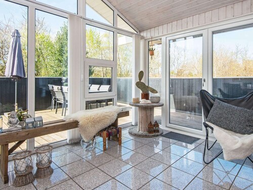 6 Person Holiday Home in Hemmet