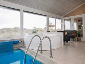 House | Spa treatment