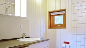 Bathroom - Serene Holiday Home in Nexø near Sea (Nexo)