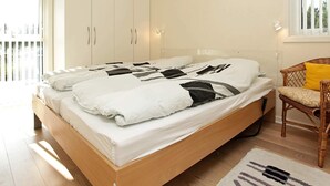 Unclassified image, 4 of 22, button - 6 Person Holiday Home in Blavand (Blavand)