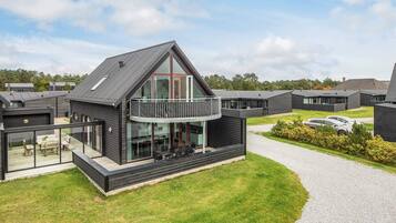 House | Bahagian luar