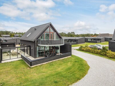 Comfy Holiday Home in Jutland near Sea