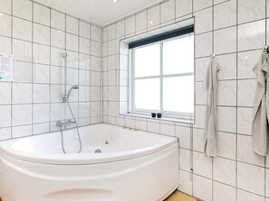 House | Spa treatment