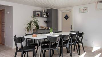 House | Dining