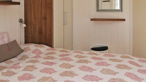 Room - Cozy Holiday Home in Vaeggerlose With Whirlpool (Vaeggerlose)