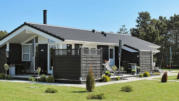 Exterior - Cozy Holiday Home in Vaeggerlose With Whirlpool (Vaeggerlose)