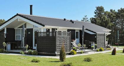 Cozy Holiday Home in Vaeggerlose With Whirlpool