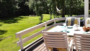 House | Outdoor dining