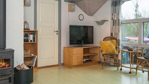 House | Living area - 10 Person Holiday Home in Henne (Henne)