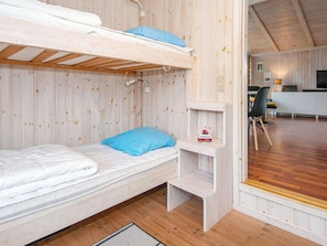 4 bedrooms