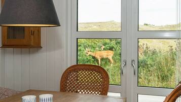 Hus | Eget kök | Kylskåp, spishäll, diskmaskin och kaffe- och tebryggare