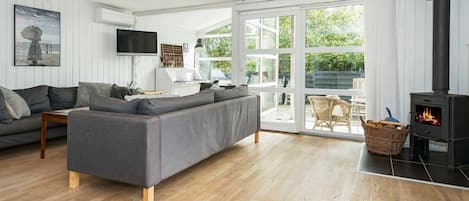 独立别墅 | 客厅 | DVD 播放器