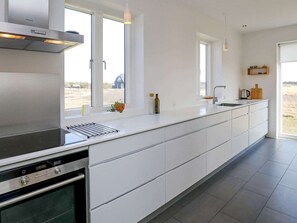 House | Private kitchen | High chair - 6 Person Holiday Home in Blavand (Blavand)
