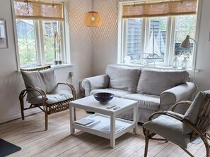 Interior - Rustic Holiday Home in Læsø near Sea (Læsø)