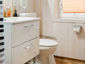 House | Bathroom