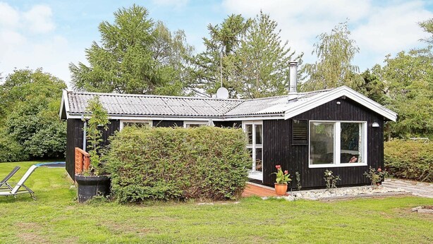 House | Exterior - Appealing Holiday Home in Hovedstaden With Terrace (Gilleleje)