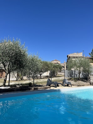 Piscine extérieure