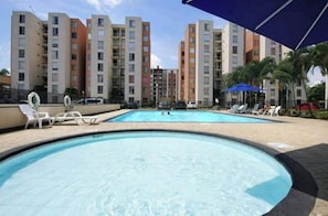 Unclassified image, 2 of 50, button - Supercondo! Home Away From Home mi Casa Tu Casa (Cali)