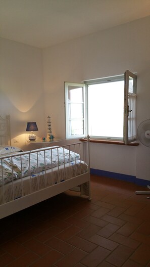 1 bedroom, iron/ironing board, free WiFi, bed sheets - Glicine - Cozy apartment with pool, private terrace near the sea (Castiglione della Pescaia)