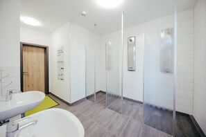 Shower, towels