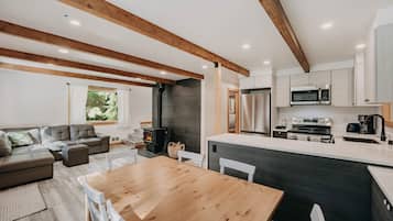 ํ์ฐ์ค, ์นจ์ค 3๊ฐ, ๋ฐ์ฝ๋, ์ฐ ์ ๋ง | ์ ์ฉ ์ฃผ๋ฐฉ