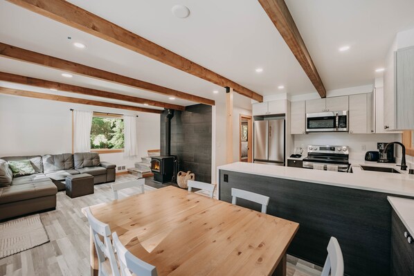 Ferienhaus, 3 Schlafzimmer, Balkon, Bergblick | Eigene Küche