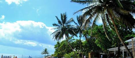 House, 2 Bedrooms, Balcony | Beach