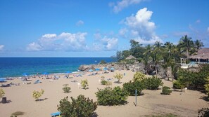 Apartment, 1 Bedroom, Smoking, Balcony | Beach
