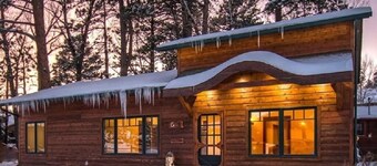 Redmonds' on the Rocks #6218  