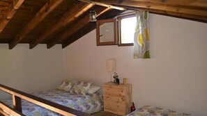 1 bedroom, bed sheets, wheelchair access
