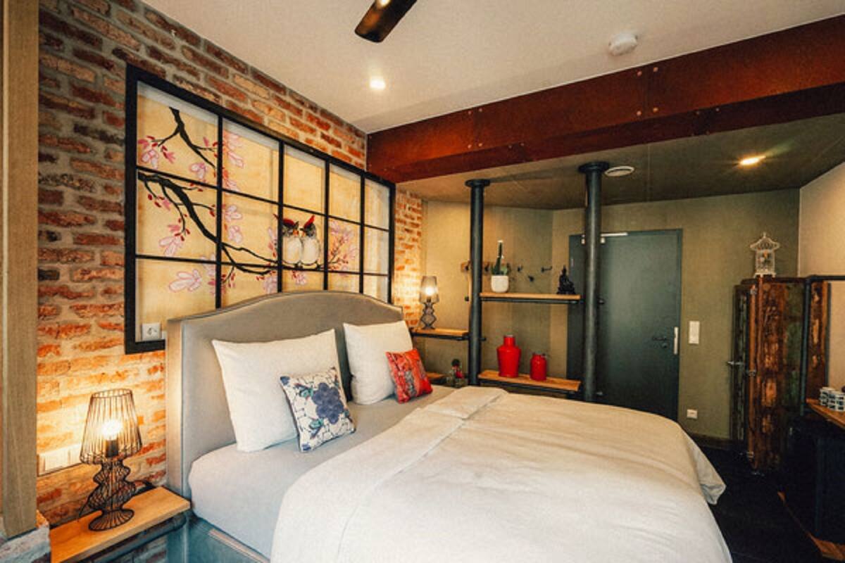 presidential double room, 1 queen bed | premium bedding, in-room safe, individually decorated