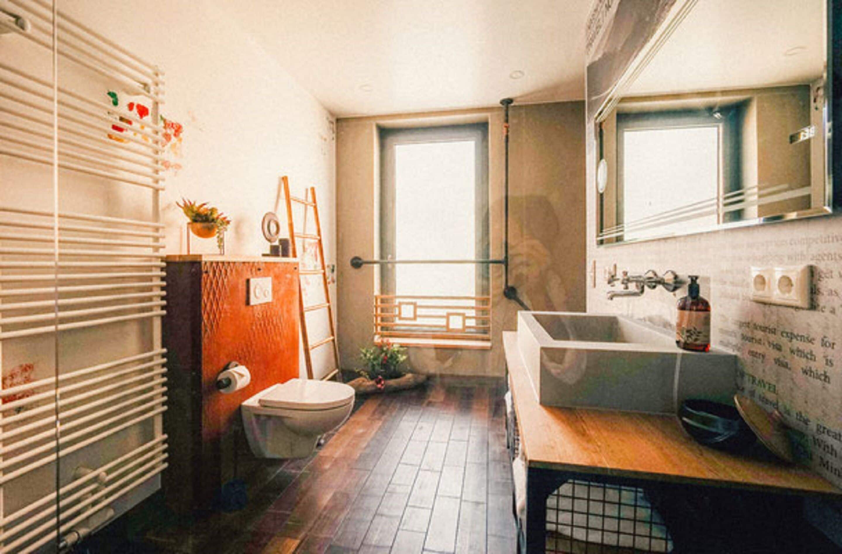 signature double room, 1 queen bed | bathroom | shower, rainfall showerhead, towels