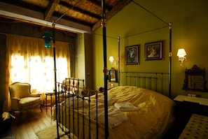 Quarto casal conforto | 1 quarto, individualmente decorados, individualmente mobiliados